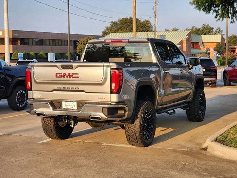New 2026 GMC Sierra 1500 SLT image 5