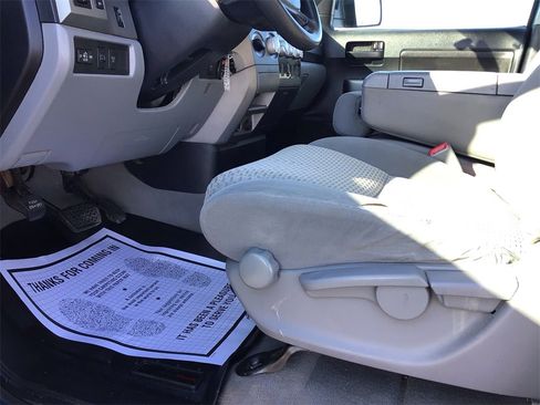 Used 2010 Toyota Tundra 4x4 Double Cab image 17