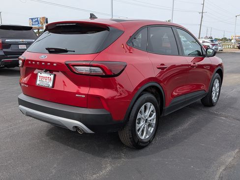 Used 2025 Ford Escape Active w/ Cold Weather Package AWD/4WD image 8