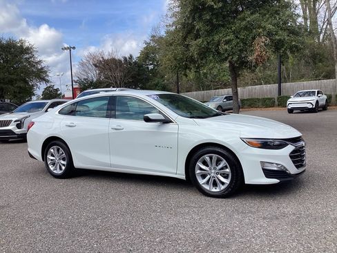 Used 2024 Chevrolet Malibu LT image 32