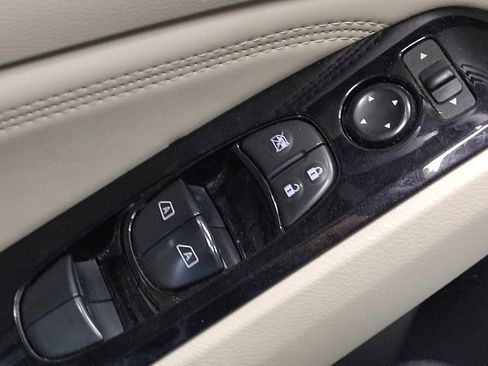 Used 2020 Nissan Altima 2.5 Platinum image 27