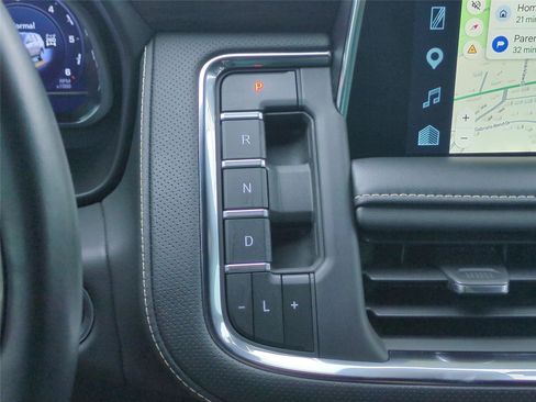 Used 2023 Chevrolet Tahoe Premier AWD/4WD image 26