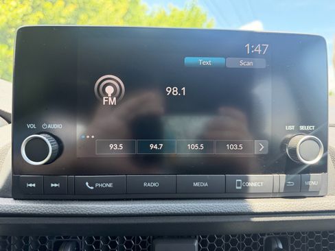 Used 2024 Honda CR-V EX image 38
