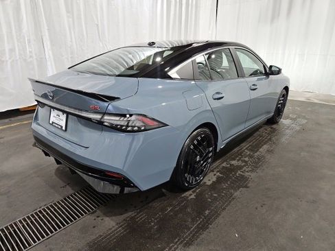 New 2026 Nissan Sentra SR w/ Floor Mat Package image 3