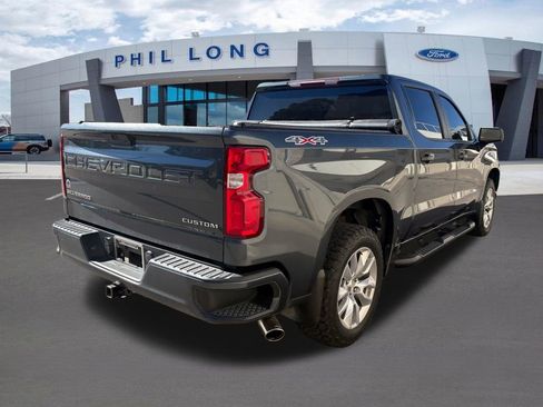 Used 2019 Chevrolet Silverado 1500 Custom w/ Custom Value Package image 5