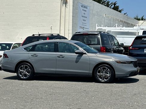 New 2026 Honda Accord EX-L image 2
