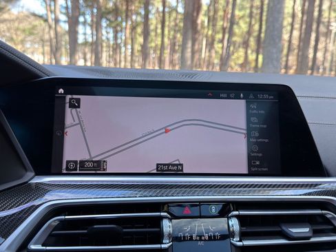 Used 2022 BMW X5 M50i image 5