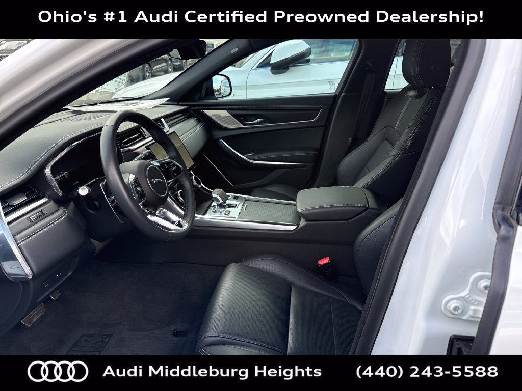 Used 2024 Jaguar XF R-Dynamic SE AWD/4WD image 9