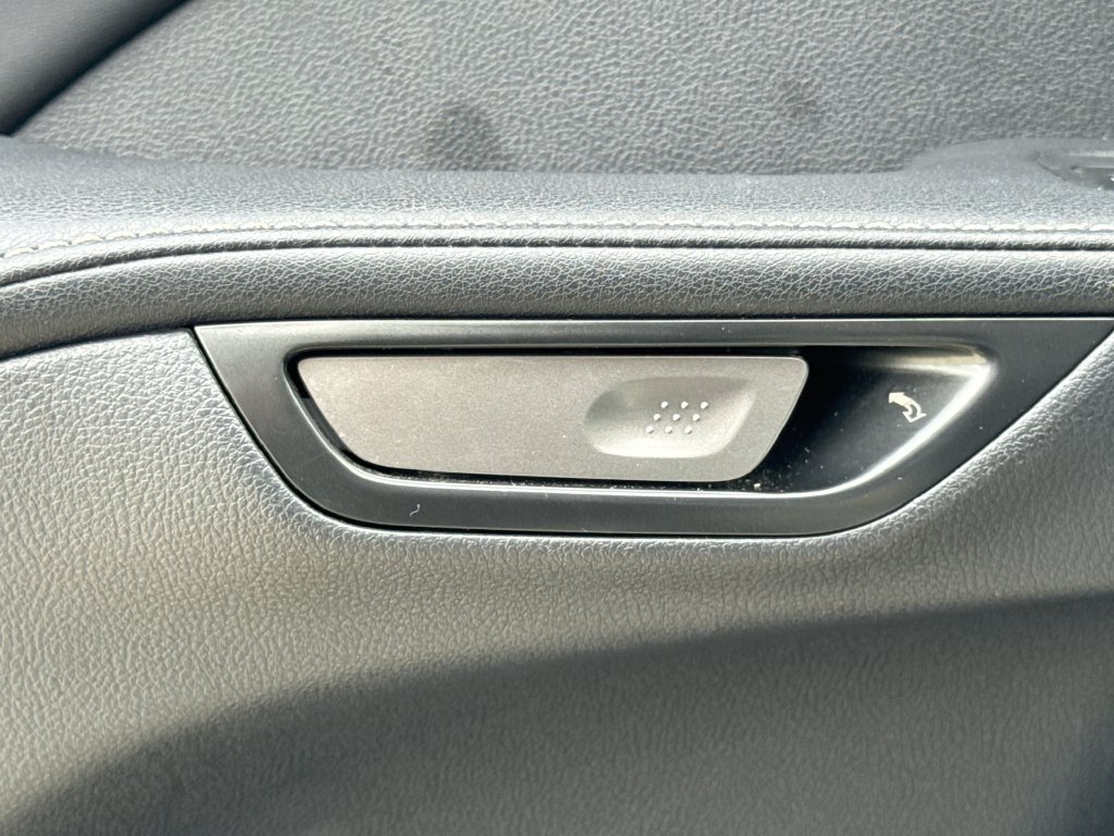 Used 2025 Lexus RX 350 Premium w/ Accessory Package (Z1) FWD image 15