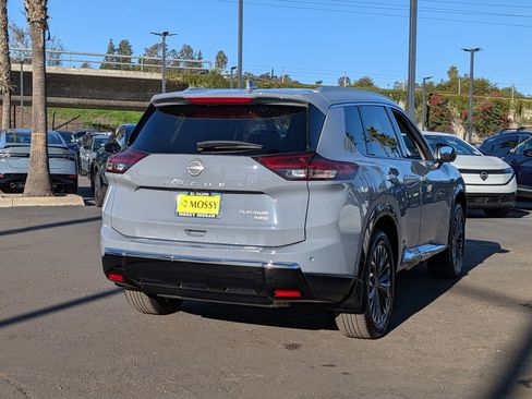Certified 2024 Nissan Rogue Platinum image 9