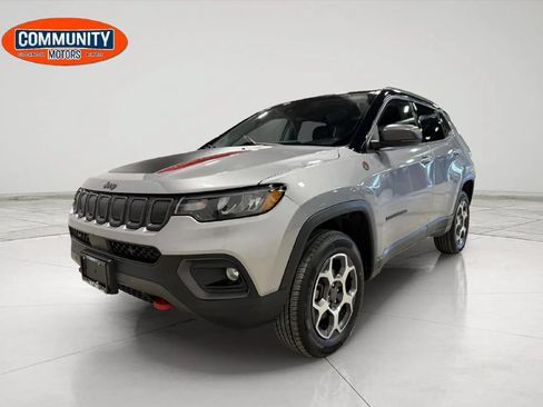 Used 2022 Jeep Compass Trailhawk w/ Sun and Sound Group AWD/4WD image 1