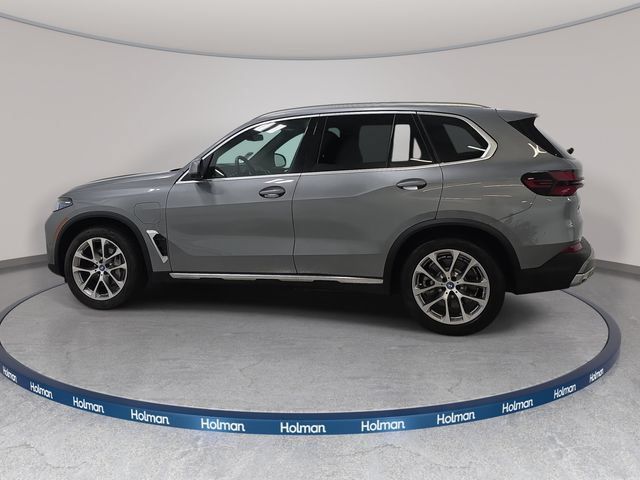 Certified 2025 BMW X5 xDrive50e w/ Parking Assistance Package AWD/4WD image 8