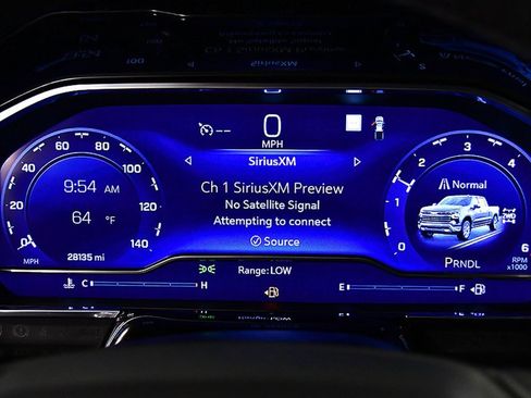 Used 2022 Chevrolet Silverado 1500 LT image 17