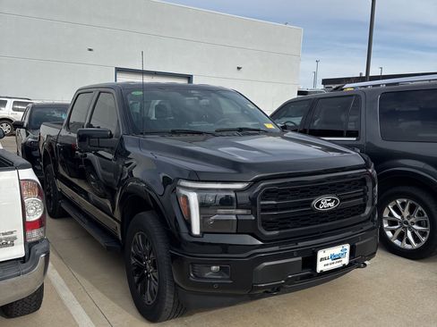 Used 2025 Ford F150 Lariat w/ Equipment Group 501A Mid image 2