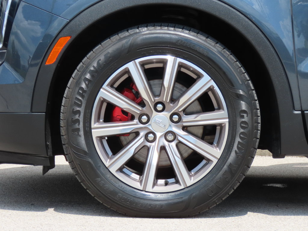 Used 2021 Cadillac XT4 Sport AWD/4WD image 14