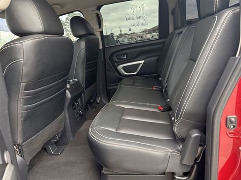Used 2018 Nissan Titan PRO-4X w/ Pro-4x Convenience Package image 8