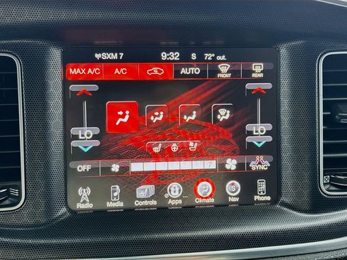 Used 2016 Dodge Charger R/T image 12