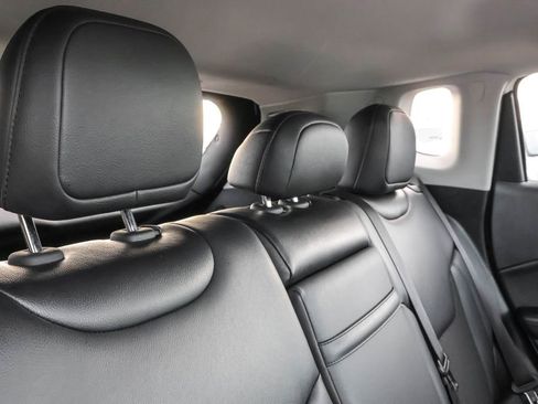 Used 2018 Jeep Compass Altitude w/ Popular Equipment Group image 34