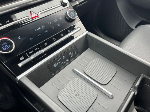 Used 2025 Hyundai Santa Fe SEL image 44