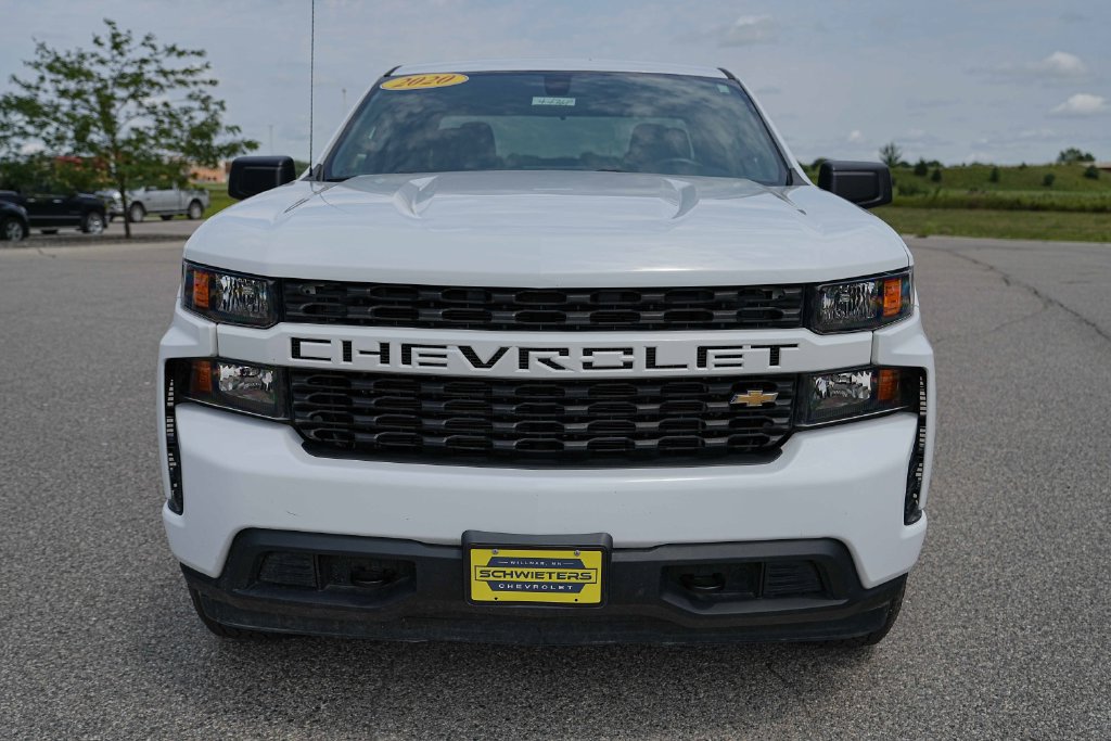 Used 2020 Chevrolet Silverado 1500 Custom w/ Trailering Package AWD/4WD image 2