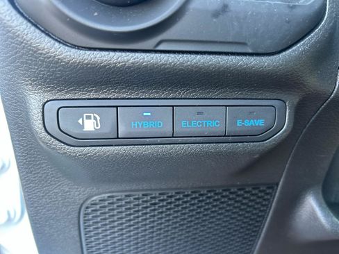 Used 2021 Jeep Wrangler Unlimited Sahara AWD/4WD image 15