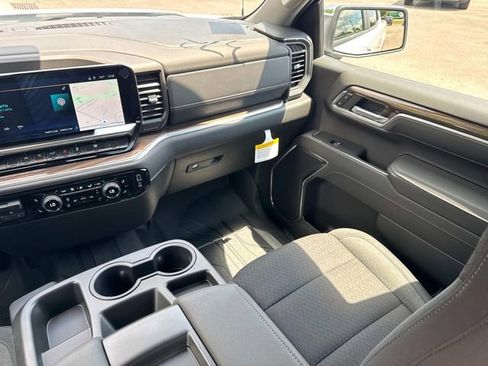 New 2026 Chevrolet Silverado 1500 LT image 17