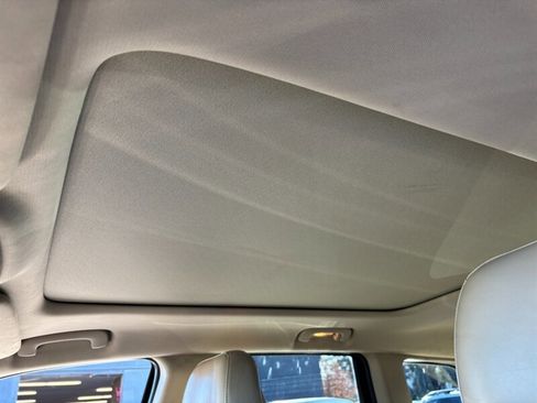 Used 2014 Jeep Grand Cherokee Limited w/ Luxury Group II image 17