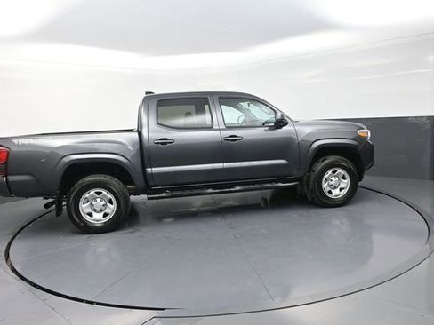 Used 2023 Toyota Tacoma SR AWD/4WD image 9