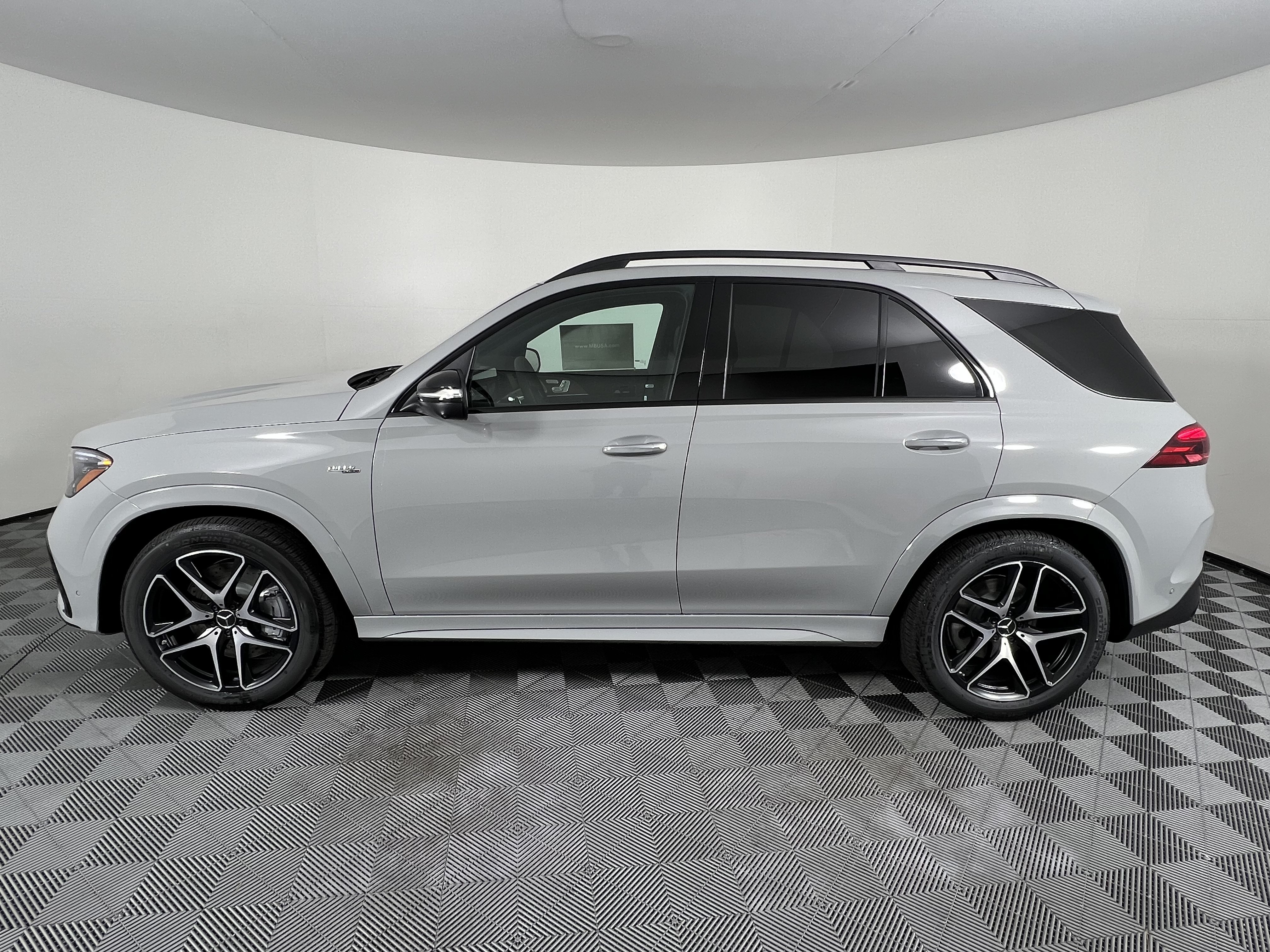 New 2026 Mercedes-Benz GLE 53 AMG 4MATIC image 9