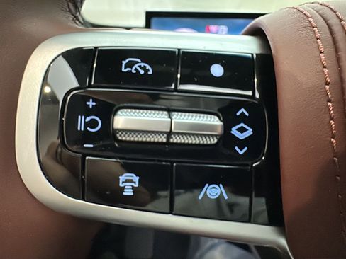 Certified 2026 Genesis GV80 3.5T Prestige image 25