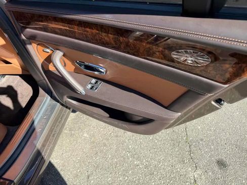 Used 2015 Bentley Flying Spur V8 AWD/4WD image 14
