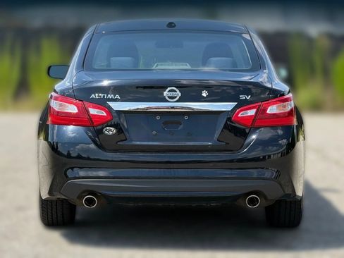 Used 2017 Nissan Altima 2.5 SV FWD image 4