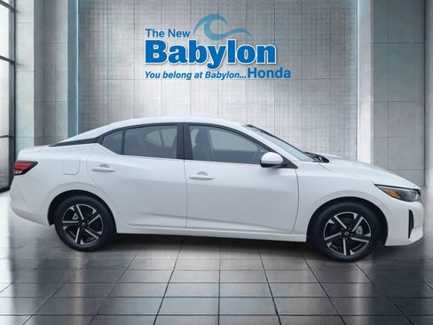 Used 2025 Nissan Sentra SV w/ All-Weather Package image 5