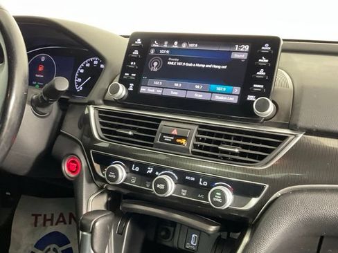 Used 2018 Honda Accord Sport image 20