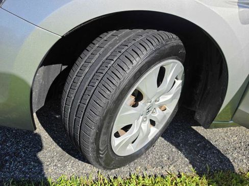 Used 2008 Honda Accord EX image 9