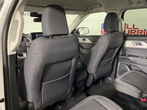 New 2026 Ford Explorer Active RWD image 15