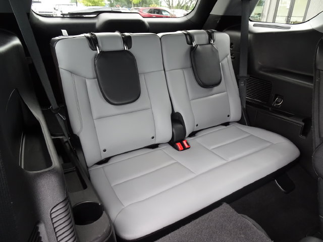 Used 2021 Ford Explorer XLT w/ Equipment Group 202A AWD/4WD image 21