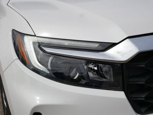 Used 2023 Honda Passport EX-L image 16