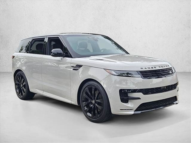 Used 2025 Land Rover Range Rover Sport Dynamic SE AWD/4WD image 3