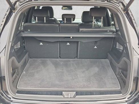 Used 2025 Mercedes-Benz GLB 250 4MATIC image 6