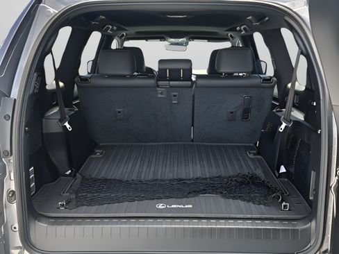 Certified 2023 Lexus GX 460 Luxury w/ Accessory Package AWD/4WD image 13