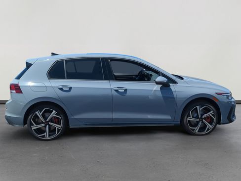 New 2025 Volkswagen Golf SE image 6