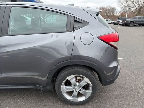 Certified 2021 Honda HR-V LX image 7