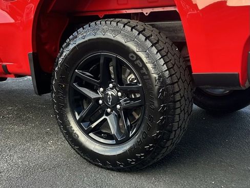 Used 2021 Chevrolet Silverado 1500 LT Trail Boss w/ LPO, Dark Essentials Package image 21