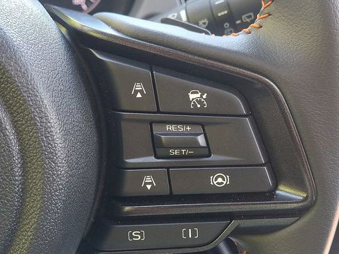 Certified 2025 Subaru Crosstrek 2.5i Limited w/ Crosstrek Mirror Package AWD/4WD image 23