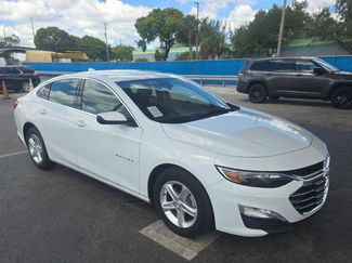 Used 2024 Chevrolet Malibu LT image 1