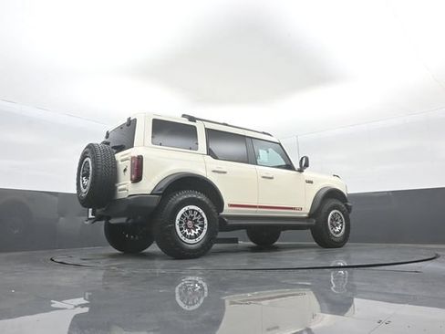 New 2026 Ford Bronco Outer Banks w/ Sasquatch Package AWD/4WD image 40