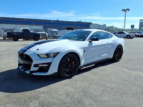 Used 2020 Ford Mustang Shelby GT500 w/ Technology Package image 7