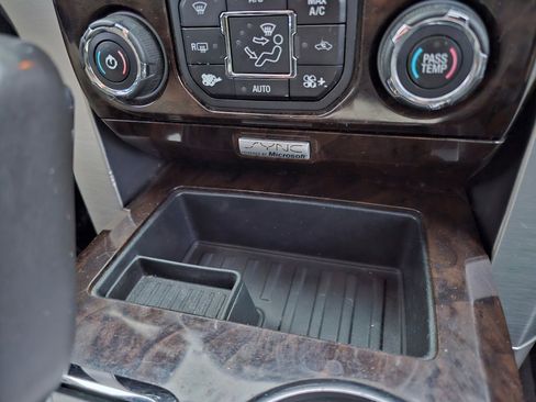 Used 2014 Ford F150 Platinum image 57