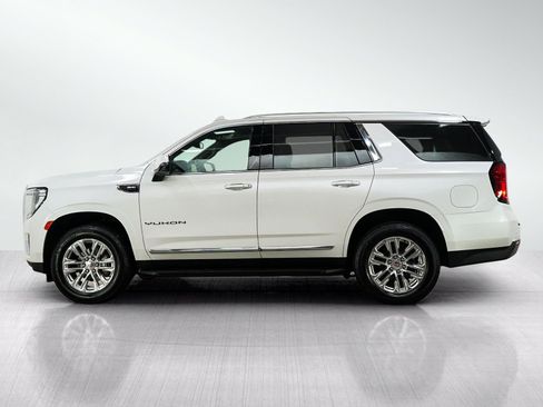 Used 2023 GMC Yukon SLT w/ SLT Premium Package AWD/4WD image 2